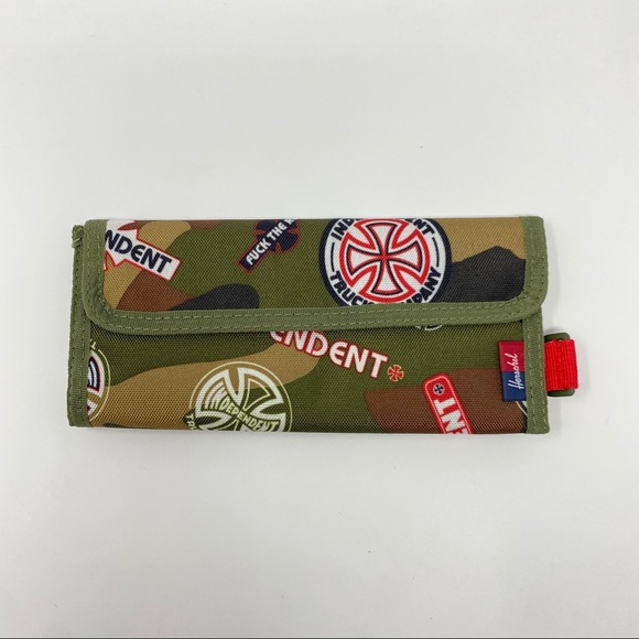 Herschel Supply Company Other - Herschel Smith Wallet Independent Woodland Camo